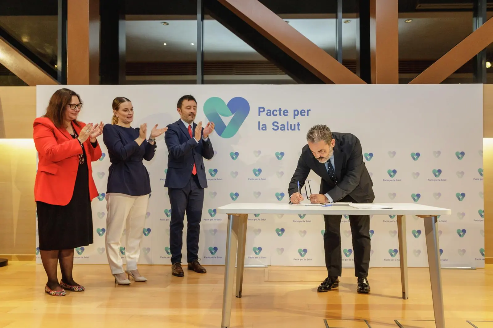 Fundación ANAR participa en la firma del Pacto por la Salud del Gobierno de Baleares 